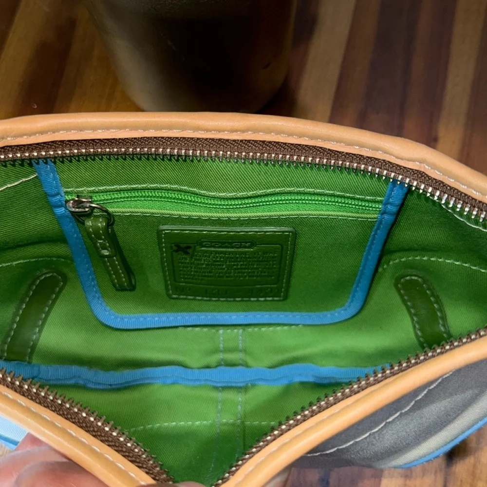 Coach RARE Y2K SoHo Blue & green Leather/Twill Hobo
Shoulder Bag L3J-4431 - Picture 13 of 13